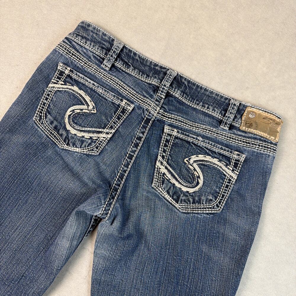 Silver Jeans Women's Dark Blue Flare Jeans with Contrast Pocket Stitching